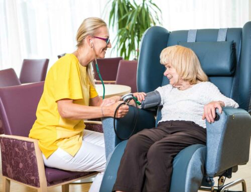 Was bedeuten Kurzzeitpflege und Übergangspflege in Österreich?